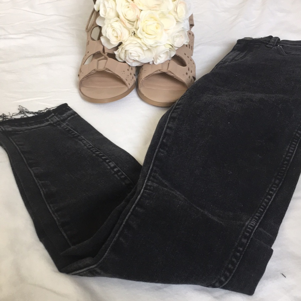 GAP women’s true skinny ankle faded black jeans❤️